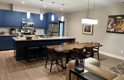 Home Park Casa | New Modern Home near GA Tech