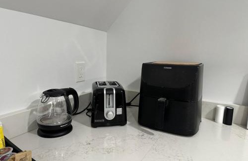 Bergenfield Apartamento | NEW Modern NYC Escape near MetLife AmDream MALL EWR