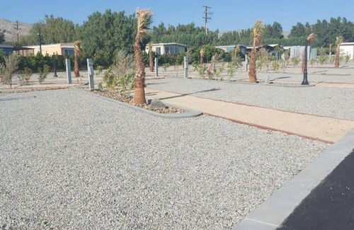 Desert Hot Springs Alquiler De RV | New Modern RV Resort with Mountain Views Site 71