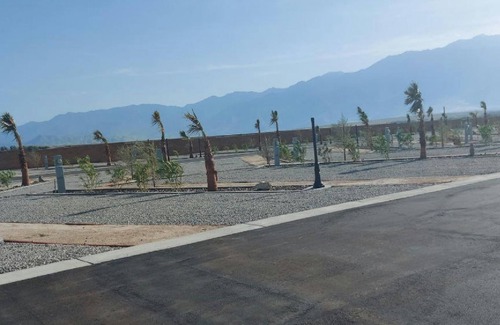 Desert Hot Springs Alquiler De RV | New Modern RV Resort with Mountain Views Site 71