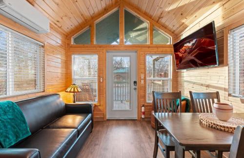 West Sedona Casa | NEW Moondance Majestic Mini Cabin Cathedral Rock