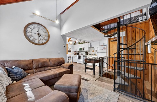 Basye Cabina | NEW! Mountain Escape with Hot Tub & Stargazing