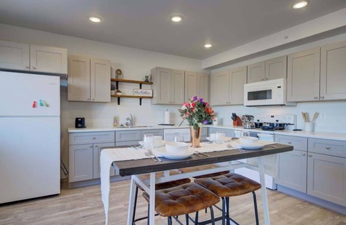 Bozeman Condominio | NEW Mountain Game Room Getaway