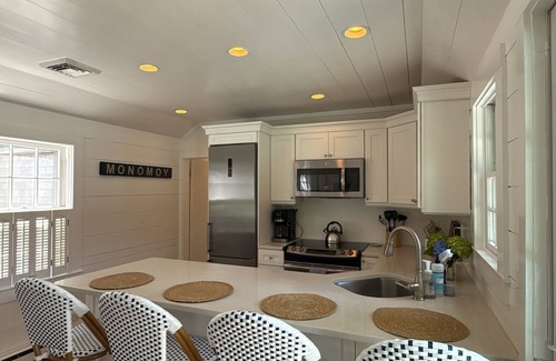 Monomoy Casa | New Nantucket Listing: 3-bedroom Adorable Monomoy Home