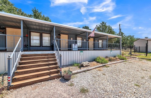 Kingston Casa | NEW! Nautical Nest (Suite 2) - Lodges at Fossil Creek