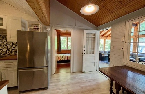 Victoria Beach Cabaña | NEW NIRVANA RENTALS LISITING+ Victoria Beach-3 bedroom cottage with a Bunky