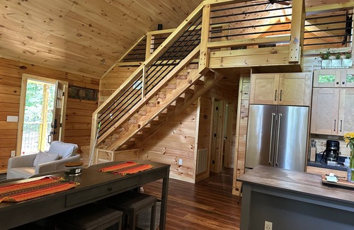 Blairsville Cabina | NEW North Georgia Mountain Log Cabin with Lake Access.