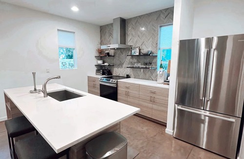 North Hyde Park Casa | New! North Hyde Park Haven! Close to UT & Convention Center