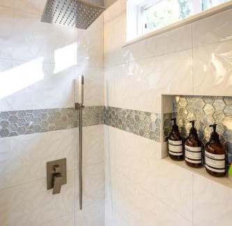 Guerneville Casa | New Oasis -Spa -Firepit -BBQ- Decks-Pet friendly