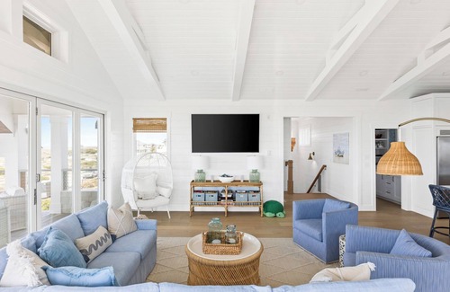 South Beach Casa | New Ocean Front Luxury Award Winner 5 BR 6.5 BA BHI and Shoals A Rare Find