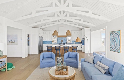 South Beach Casa | New Ocean Front Luxury Award Winner 5 BR 6.5 BA BHI and Shoals A Rare Find