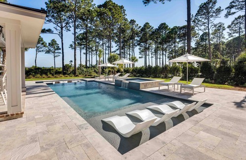 Sea Pines Casa | NEW Oceanfront estate, Sleeps16, Accepting Reservations now