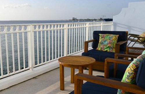 George Town Casa | NEW Oceanfront Condo in George Town
