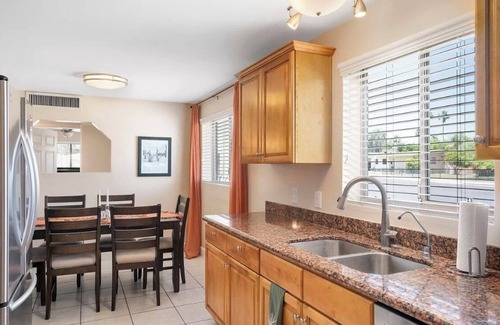Entertainment District Casa | NEW Old Town Oasis, Putting Green, Walk to Downtown