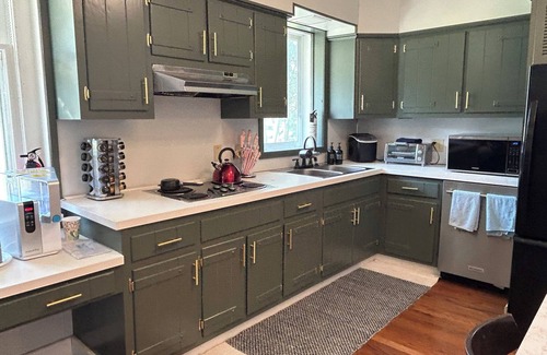 LaVale Casa | NEW ON VRBO Mountain view Grand 6BR 3BA Large Home in LaVale, 15min to Rocky Gap