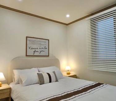 Mangwon-dong Apartamento | New Open #Room3 #최대 8인숙소 #호텔침구 #망원시장1분 #홍대15분 #반려견가능