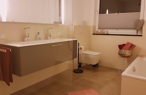 Pruem Apartamento | Nueva apertura, oasis de bienestar para dos a seis personas en la ciudad de Prüm.