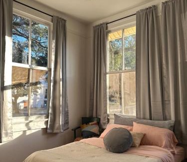 Chalmette Apartamento | New Orleans Cottage 2 Bed 1 Bath Carseat Included
