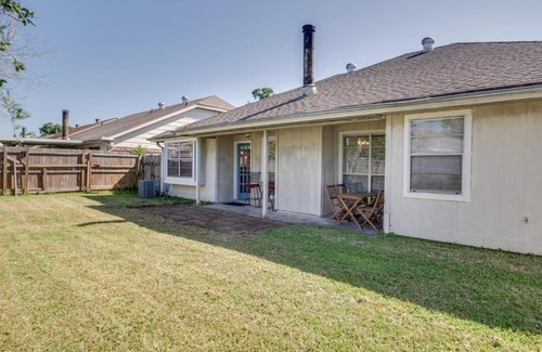 Old Aurora Casa | New Orleans Home with Backyard Near French Quarter