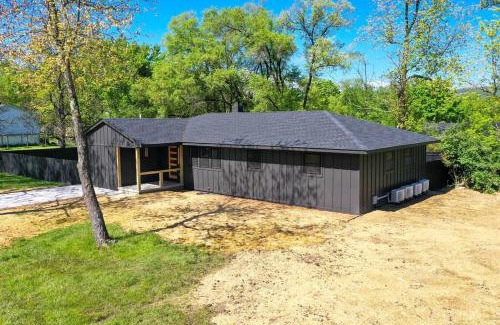 New Paltz Casa | New Paltz Modern Zen Cabin