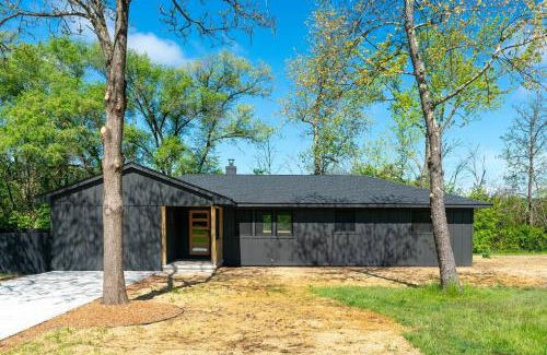 New Paltz Casa | New Paltz Modern Zen Cabin