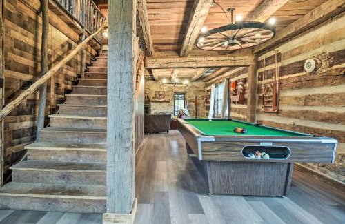 Fishertown Casa | New Paris Cabin about 11 Mi to Shawnee State Park