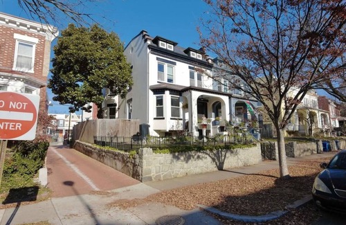 Petworth Apartamento | NEW! Park View Studio - Perfect for 2