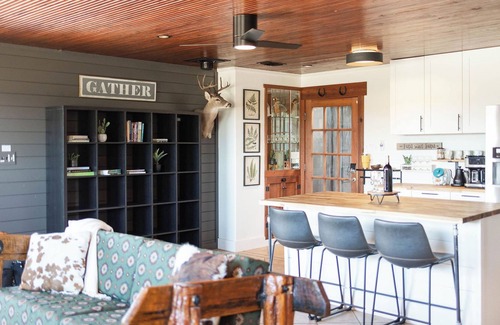 Fredericksburg Otro | NEW!!! Peaceful, Healthy, Pet Friendly Farm-stay with Gym!
