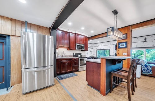 Town of Ledyard Cabaña | NEW! Peaceful Lakefront Getaway on Cayuga Lake