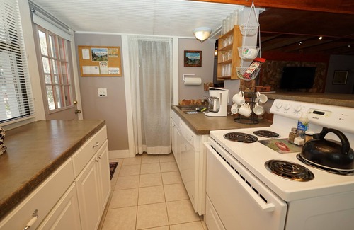 Buena Vista Cabaña | ¡Nuevo! Perfect Summer Cottage, Min. de Buena Vista, ¡adyacente al Bosque Nacional!