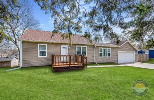 Lake Geneva Casa | New Pet-Friendly Lake Geneva Escape