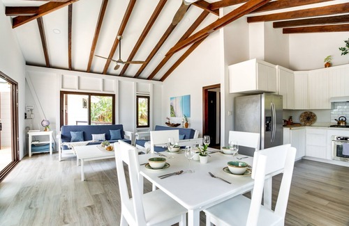 Placentia Villa | New-Photo Perfect-Beachfront Home-Infinity Pool