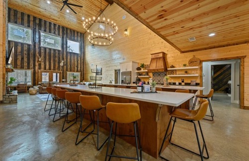 Broken Bow Cabina | NEW! Pickleball Mini Golf Bowling 5 Masters Sleep 31 Hot Tub Firepit