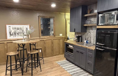 Grand Lake Casa | NEW Pickles Point - Western Mountain Getaway