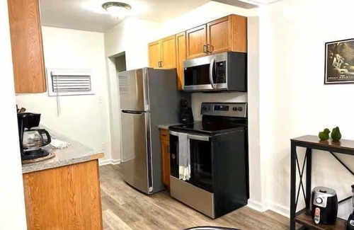 Pontiac Casa | NEW! Pontiac Family-Friendly 3BR
