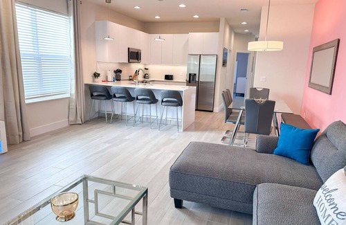 Sunrise Lakes Casa | New Pool Home close to Disney