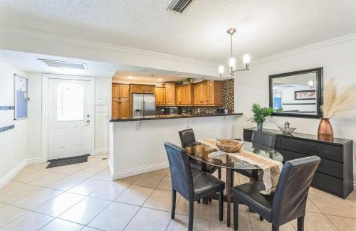 Palm Aire Village East Villa | NEW Pool Home with King Bed Mins to Hospital and Beach