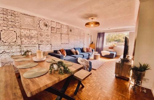 Norwich Casa | NEW Premium House in Norwich, 5 bedrooms and Private Parking