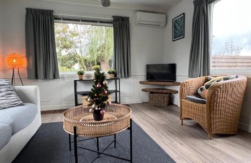 Vinkeveen Chalet De Esquí | New- Private Cosy Houseboat, on a lake near Amsterdam