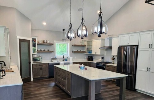 Brill Casa | NEW private home on Red Cedar Lake