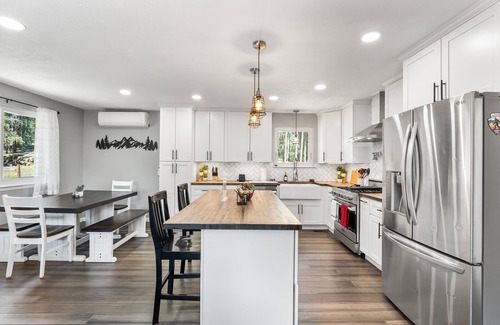 Richmond Hill Corridor Casa | Private Mountain home in Conifer: Hot tub, game room, pet friendly