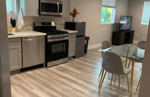 Pico-Union Apartamento | NEW PRIVATE ROOM WITH FULL BATH