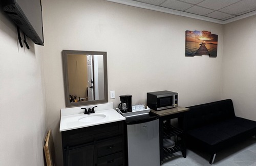Homewood Apartamento | New private suite inside the loft building apartments .
