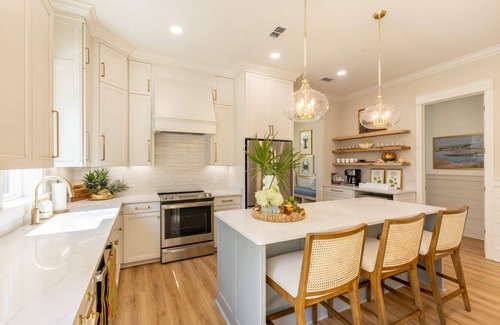 Carrabelle Casa | New Prof. Designed Coastal Home, 4BR, 2.5 BA