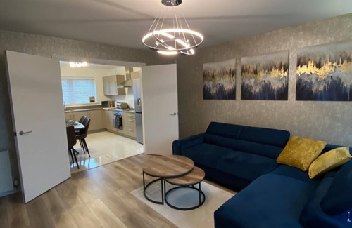 East End Casa | NEW property / quiet area / FREE parking / private garden