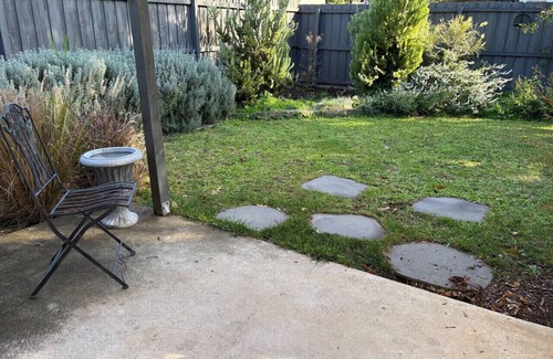 Highton Apartamento | New Property Special-100m Highton Village - $150/n