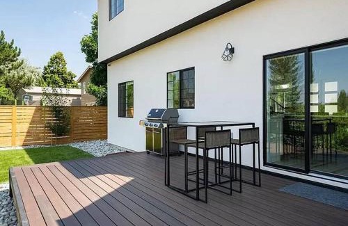 Ralston Valley Casa | New! Pure Luxury W Private Pool/Spa & Game Center!