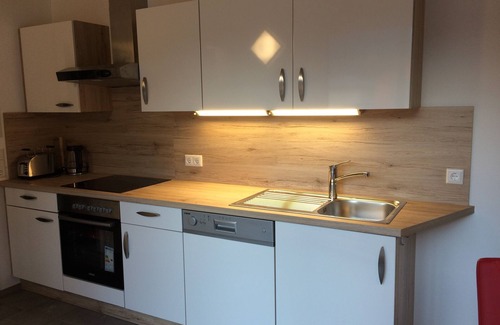 Lienz Apartamento | NUEVO Apartamento tranquilo con equipamiento de alta calidad y vistas a las montañas.