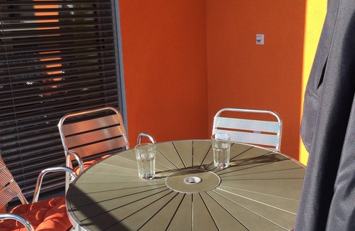 Lienz Apartamento | NUEVO Apartamento tranquilo con equipamiento de alta calidad y vistas a las montañas.