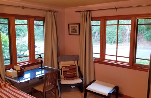 Ladera Apartamento | New! Quiet Studio. Private Entrance. Parking. WiFi. Laundry. Near Stanford.